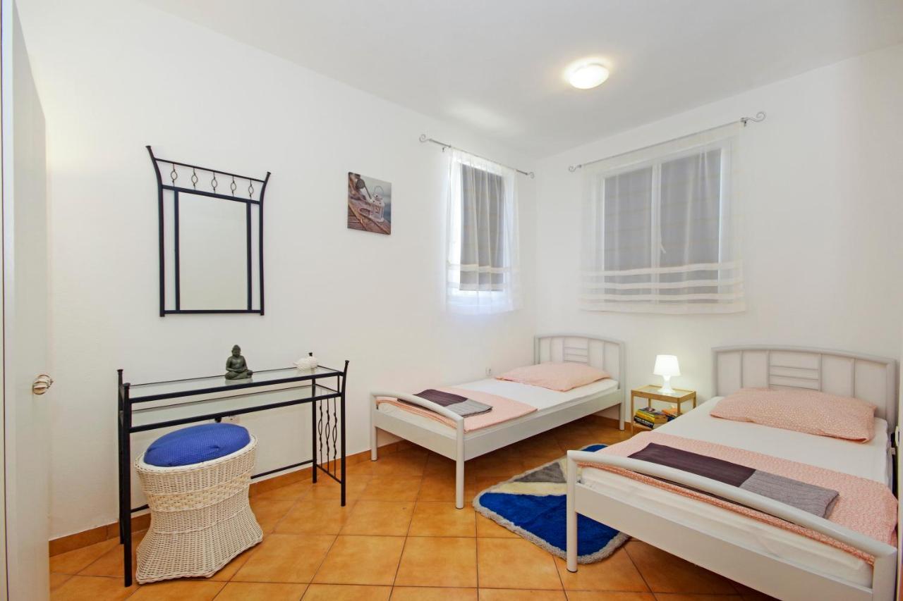 Apartments Silva Sutivan Bagian luar foto